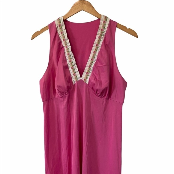 Vintage Vanity Fair Nightgown Long Maxi 60s Pink Floral Embroidery Womens Small - Picture 2 of 10